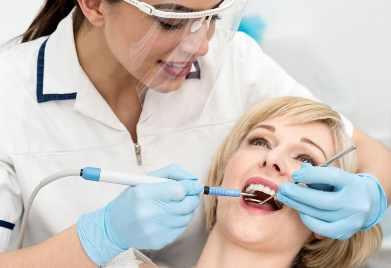 Kiểm tra sức khỏe răng miệng thường xuyên là rất quan trọng