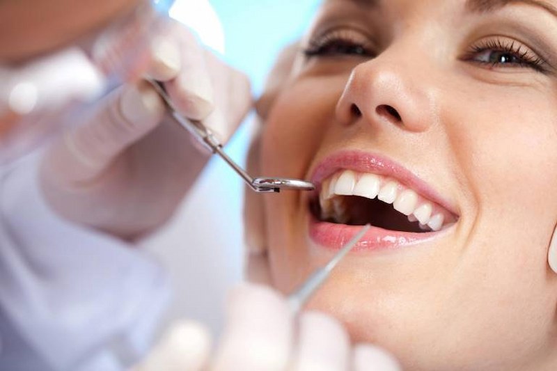 Trồng răng Implant giá rẻ và chất lượng tốt nhất bạn nên đến Bệnh viện Răng Hàm Mặt TP. Hồ Chí Minh
