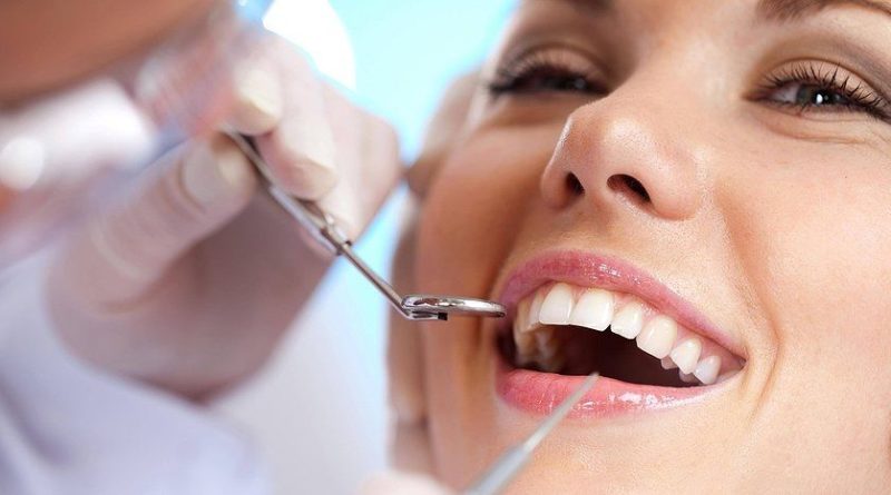 Kỹ thuật trồng răng nanh bằng Implant được đánh giá là thẩm mỹ và tân tiến nhất hiện nay