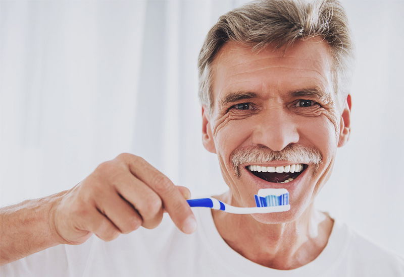 Duy trì thói quen vệ sinh răng miệng đều đặn là rất quan trọng