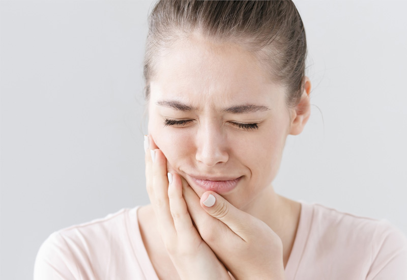 Đau răng khôn có thể xuất phát từ nhiều nguyên nhân khác nhau
