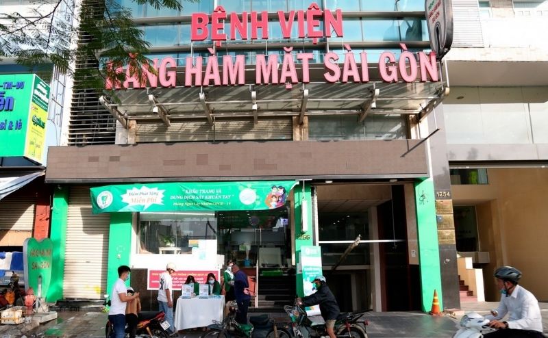 Bệnh viện Răng Hàm Mặt Sài Gòn là địa chỉ tẩy trắng răng uy tín nhiều người lựa chọn