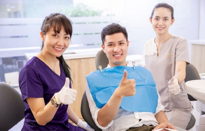Đến ViDental để thăm khám, điều trị các vấn đề răng miệng