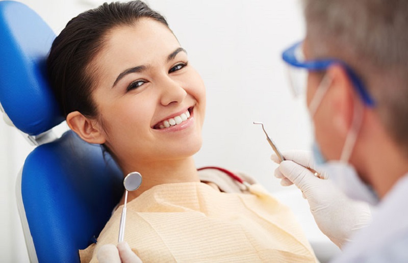 Thăm khám nha khoa thường xuyên để có hàm răng chắc khỏe và trắng sáng hơn